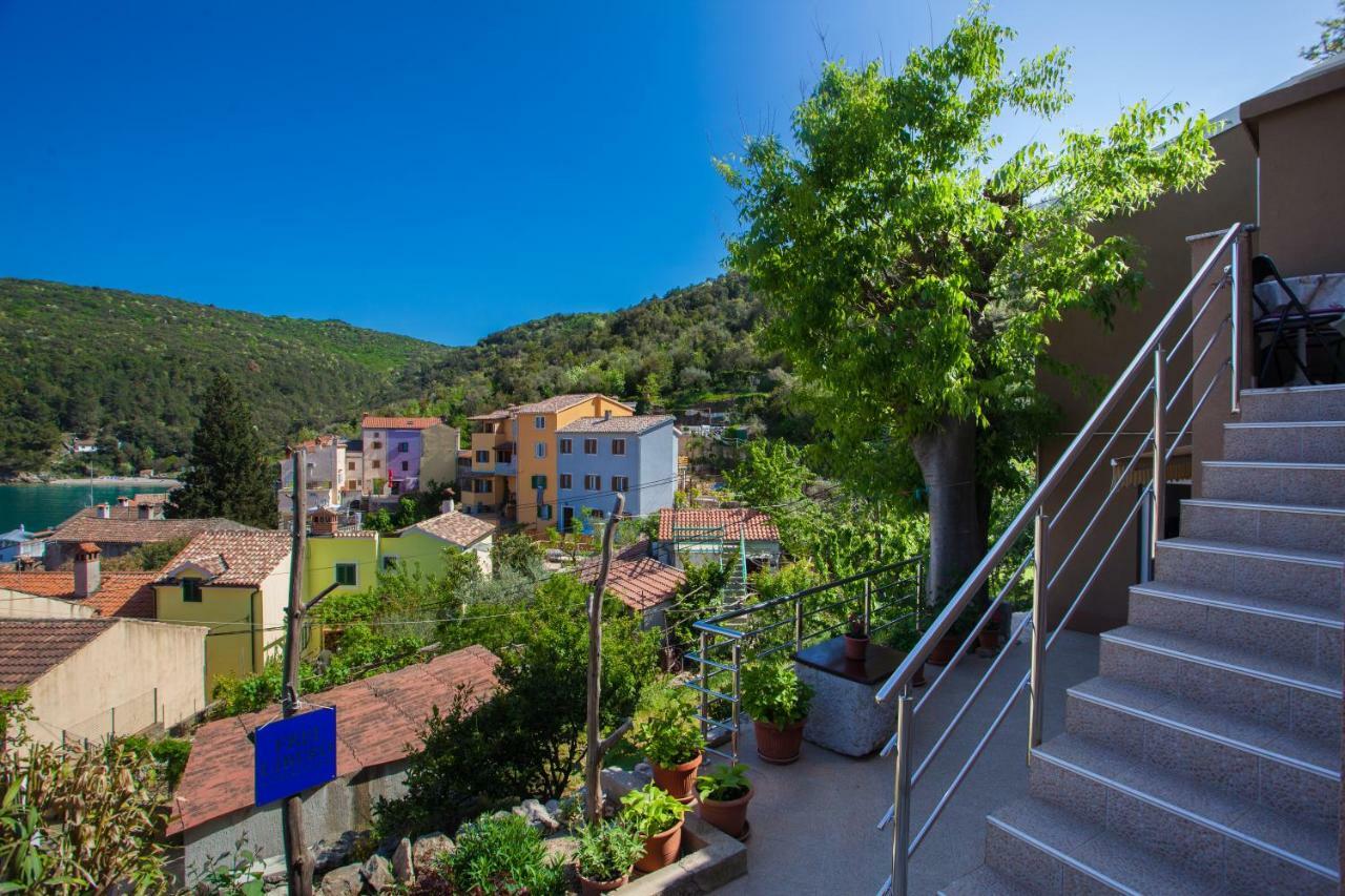 Apartment Surdić Valun Exterior foto